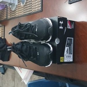 Under Armour womens running shoes